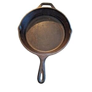LODGE 8SK Cast Iron Skillet 10" Frying‎ Pan Double-Handle Pour Spouts USA